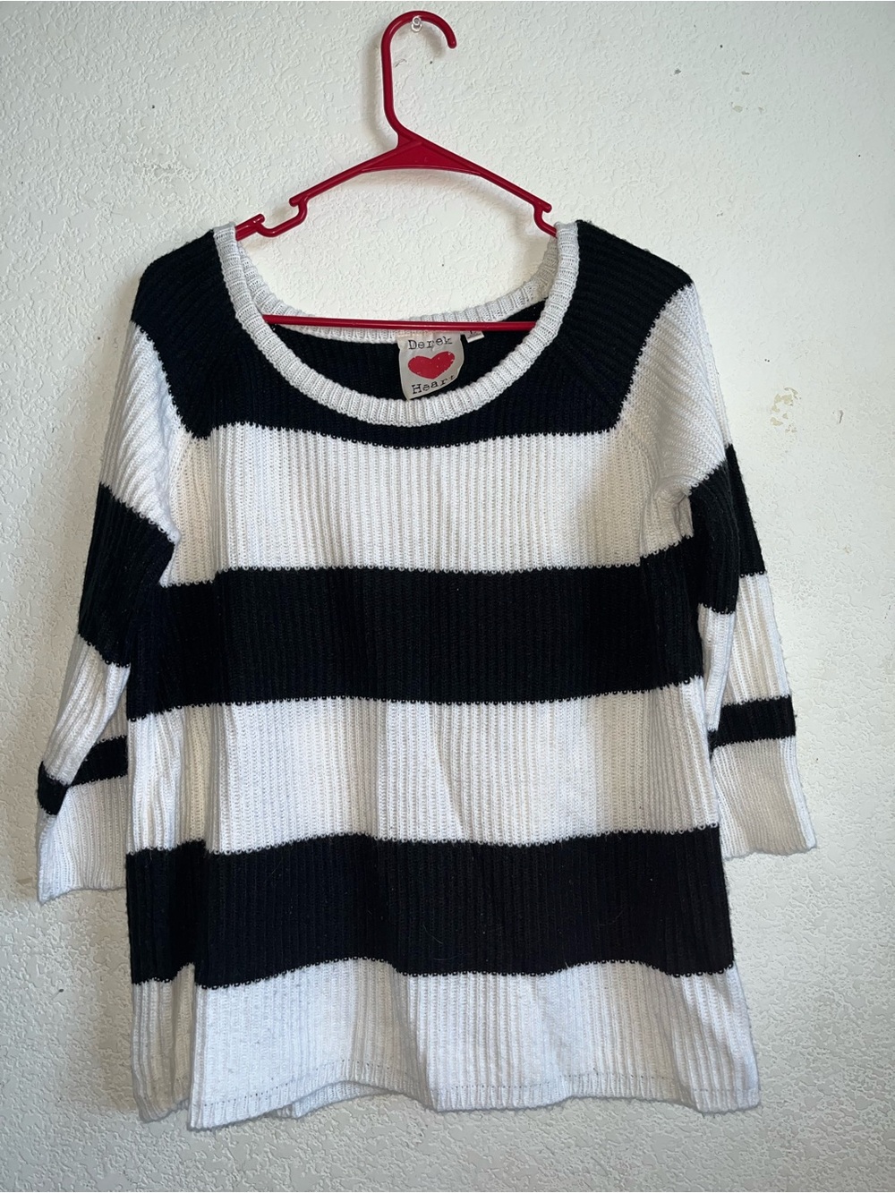 Derek Heart Black And White Knit Sweater